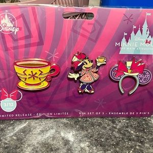 Disney Minnie pins